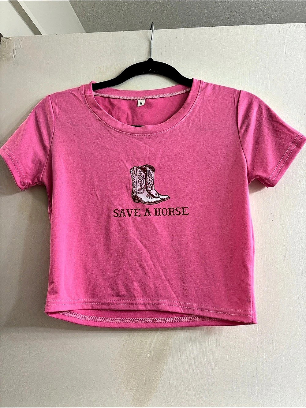 Women’s Small cropped Pink Save a Horse Graphic Tee